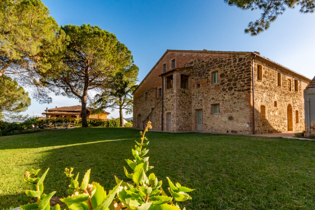 casale in toscana giardino esterno